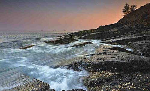 ieff Goa tour:Sinquerim Beach